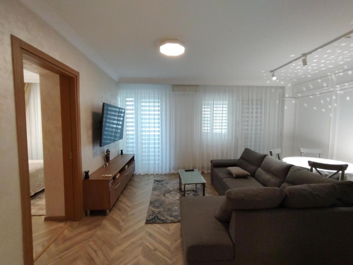 Decebal Premium Confort Craiova Kültér fotó