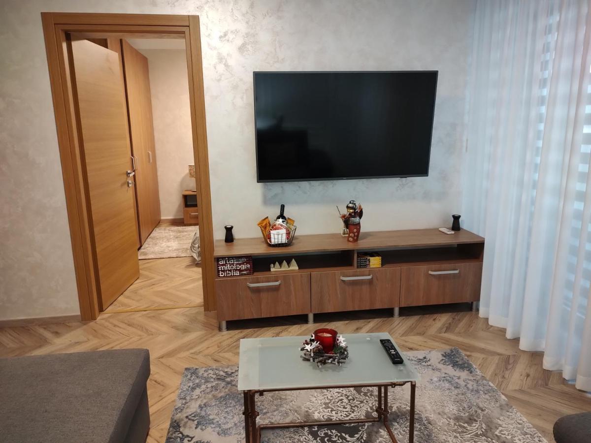 Decebal Premium Confort Craiova Kültér fotó